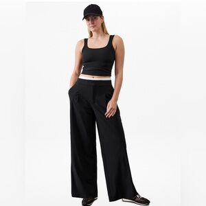 NWT Athleta Pinnacle Black Trouser Size 24 ( Snap broken)